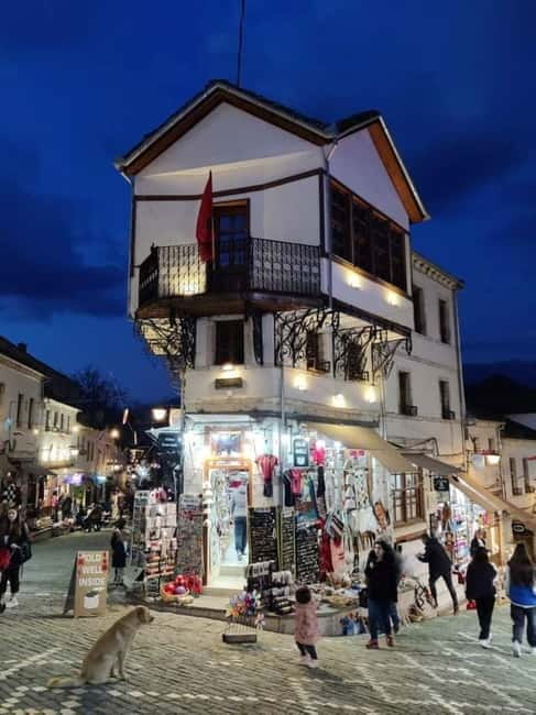 From Tirana to Gjirokaster: day trip in the enchanting city - Exploring Gjirokaster’s Historic Heart: The Castle and Local Houses