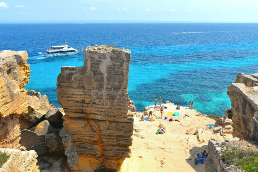 From Trapani: Cruise to Favignana and Levanzo with lunch - Who Will Love This Cruise
