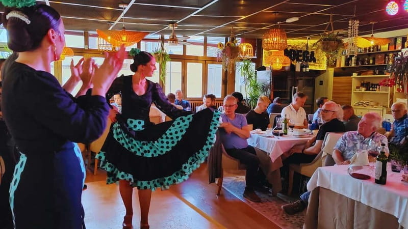 Fuengirola: Flamenco Show at Tipi Tapa Restaurant near Mijas - Price, Logistics, and What It Costs