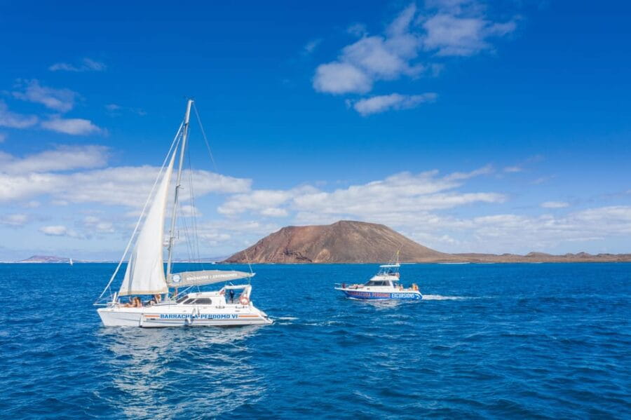 Fuerteventura : Catamaran excursion to Lobos Island - Price and Value