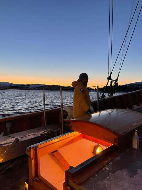 Full day boat trip by Hermes II to old trading post - Who Will Love This Trip?