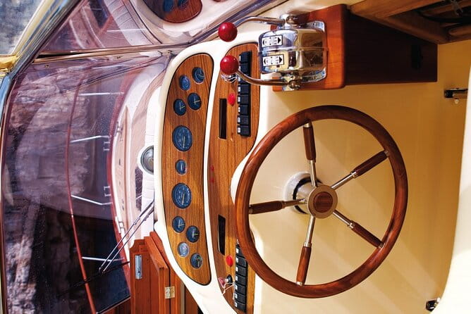 Full day in Capri with Fratelli Aprea 32 Feet - FAQ