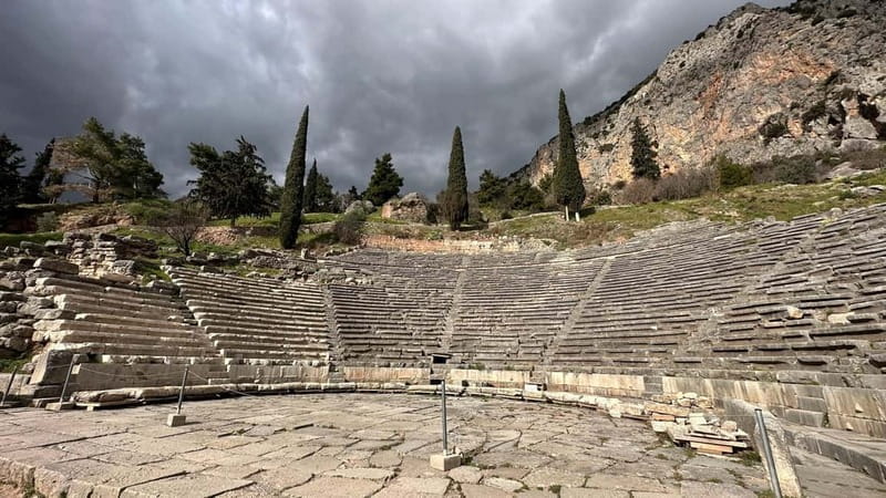 Full Day Private Tour Delphi Navel Of Earth Hosios Loukas 8h - Journey Begins: From Athens to Central Greece