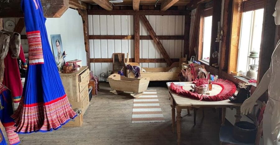 Full steam museum - Guided Sami Culture escursion - A Closer Look at the Artifacts and Attire