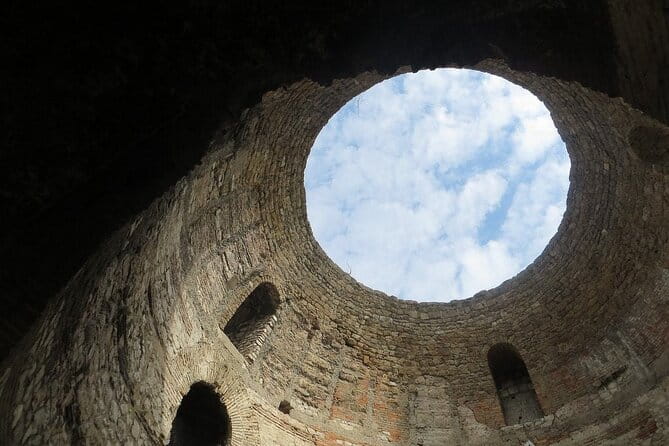 Game Of Thrones Tour Split - small group - Price and Value: Is It Worth It?