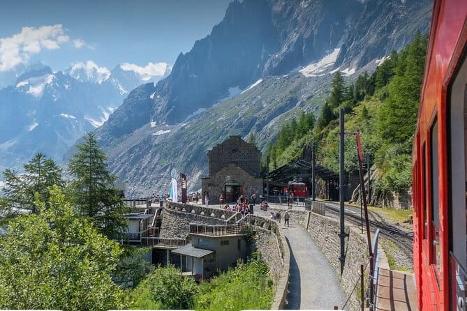 Geneva Day Trip to Mont Blanc glacier and 3860m Top - The Ultimate Guide to a Geneva Day Trip to Mont Blanc and Chamonix