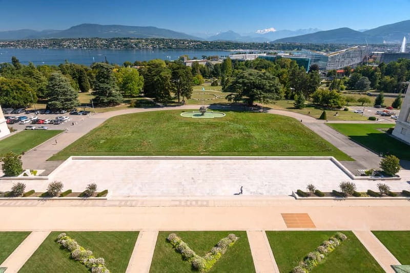 Geneva: Open-Top Sightseeing Bus Tour - Discovering Geneva’s Highlights: A Panorama in 75 Minutes