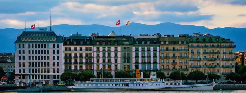 Geneva Walking Tour Old Town Lake and Fountain - The Value of a Guided Walk in Geneva