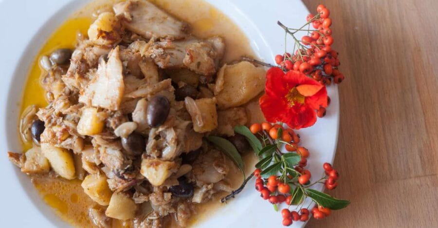 Genoa: Market & Lunch/Dinner at a Local's Home - FAQs