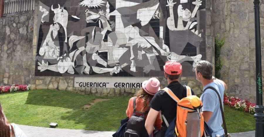 Gernika Walking Tour: War and Peace - Detailed Breakdown of the Itinerary