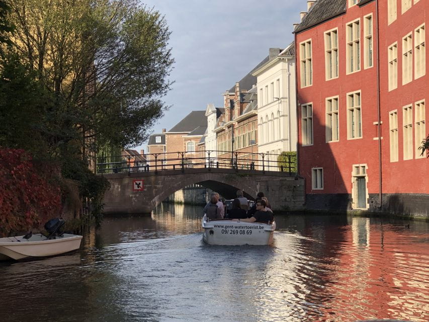 Ghent: 40-Minute Historical Boat Tour of City Center - Key points / Takeaways
