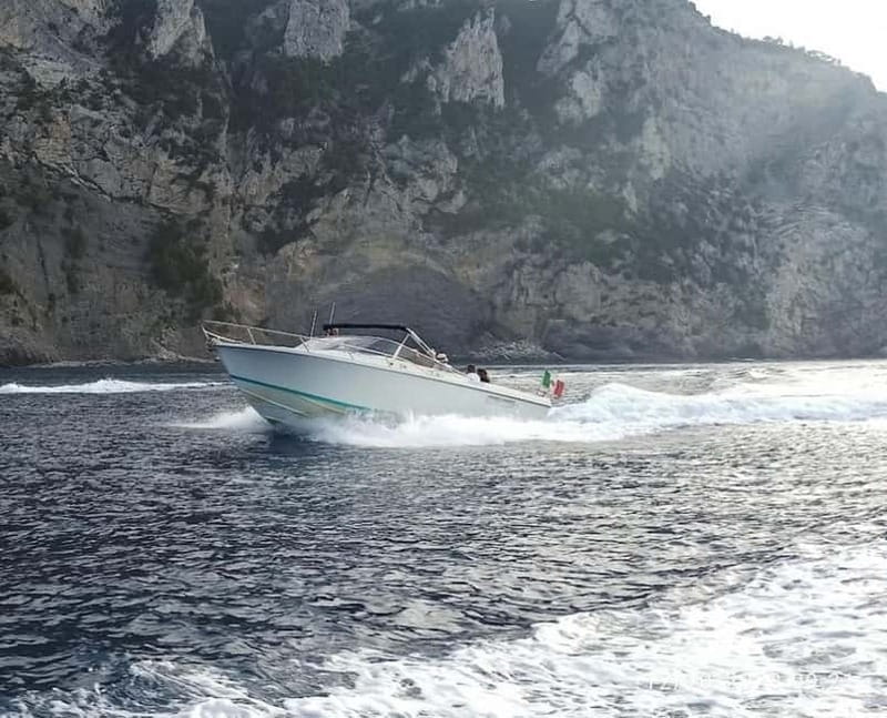 GHP LUXURY BOAT 4 HOURS PRIVATE TOUR - GULF OF THE POETS - Why This Tour Offers Good Value