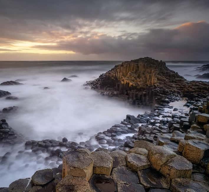 Giant's Causeway: Private Tour with Carrick-a-Rede bridge - Exploring Northern Ireland’s Coastal Wonders