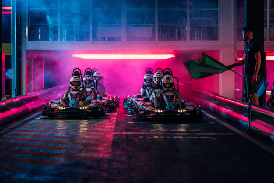 Gokart experience at Woop! karting - the fastest attraction - Price and Logistics
