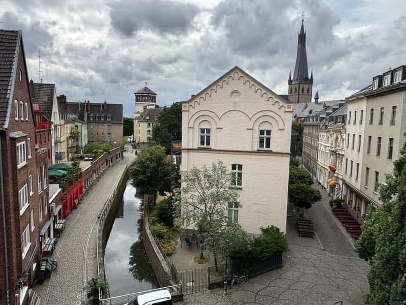 Good morning Düsseldorf: The tour for early risers - The Magic of Morning Light and Fewer Tourists