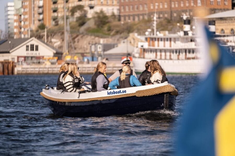 Gothenburg city center: Electric selfdrive boat tour - Exploring Gothenburg from the Water: What to Expect
