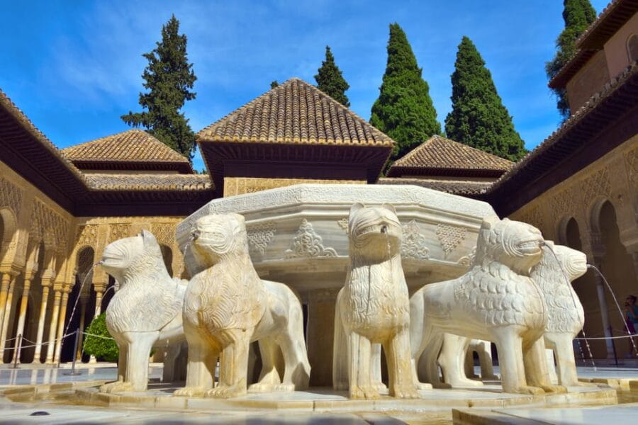 Granada: Alhambra and Nasrid Palaces Private Guide Tour - Exploring the Nasrid Palaces: The Heart of Moorish Luxury