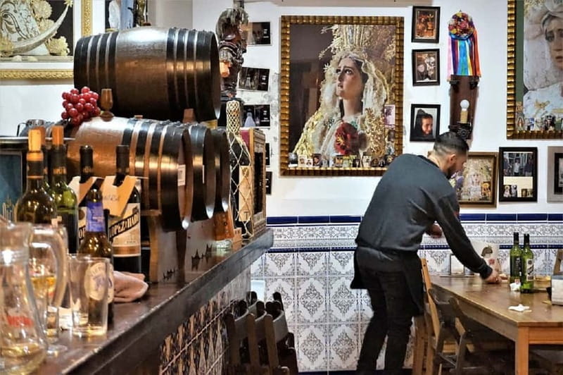 Granada: Traditional Tapas and Wine Tour - Exploring Granada Through Its Tapas