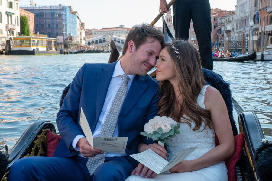 Grand Canal: Renew Your Wedding Vows on a Venetian Gondola - The Details of the Itinerary