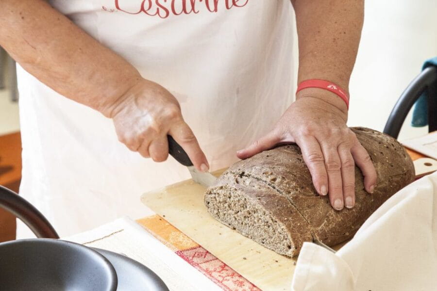Gubbio: Authentic Cooking Class at a Local's Home - Entering a Genuine Italian Home: The Setting