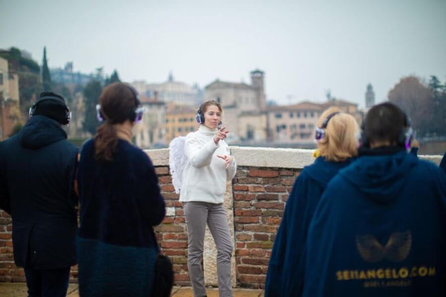 Guided Tour in the center of Verona accompanied by an Angel - An In-Depth Look at the Verona Experience with an Angel