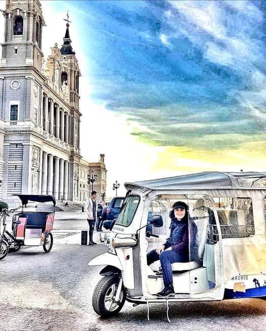 Guided Tour in Tuk Tuk around Madrid - Detailed Breakdown of the Route and Sights