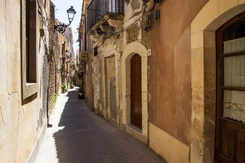 Guided tour of Ortigia with Fish Street Food at the market - Frequently Asked Questions