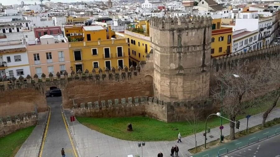Guided Tour of the Macarena Neighborhood - Visiting the Hospital de las Cinco Llagas: A Historic Gem