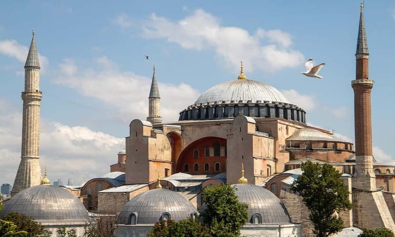 Hagia Sophia and Basilica Cistern Tickets with Audio Guides - Exploring the Landmarks in Detail