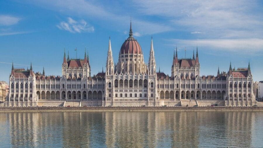 Half Day Private Budapest Driving Tour - Why a Private Driving Tour Is a Smart Choice in Budapest
