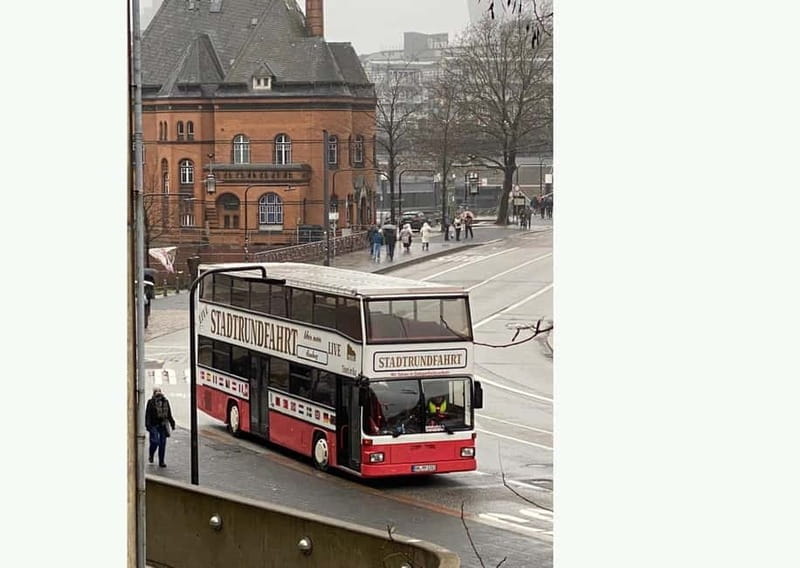 Hamburg: 1-Hour Sightseeing Bus Tour with Live Guide - Practical Tips and Considerations
