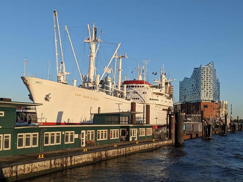 Hamburg: Guided Tour in French, the essentials in 2,5 hours! - The Value of This Tour
