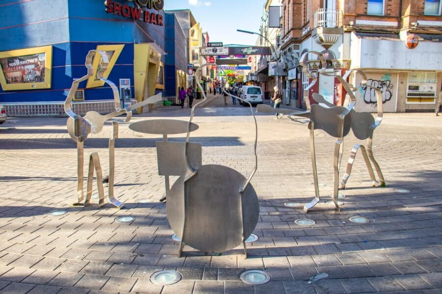 Hamburg: In the footsteps of the Beatles with a Local - Price and Logistics: Is It Worth It?