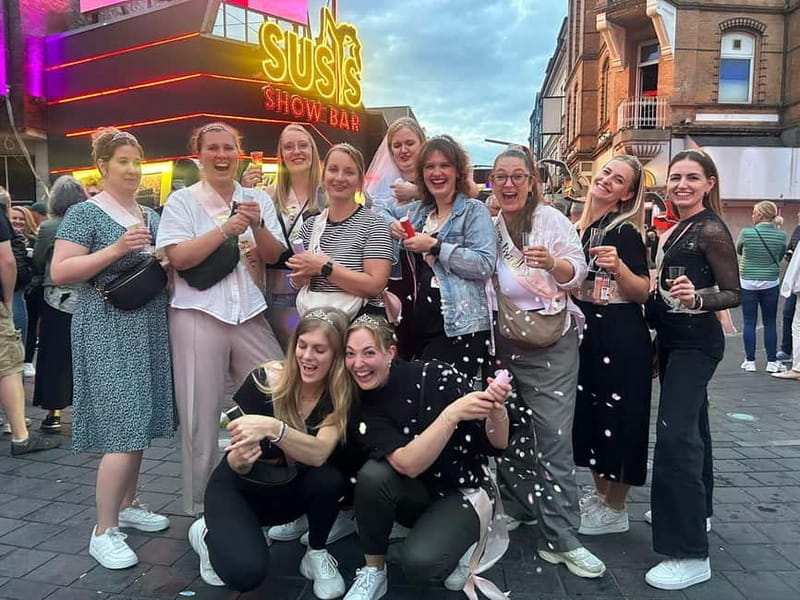 Hamburg: Night PubCrawl Tour through the Reeperbahn - Unpacking the Experience: Is It Worth It?