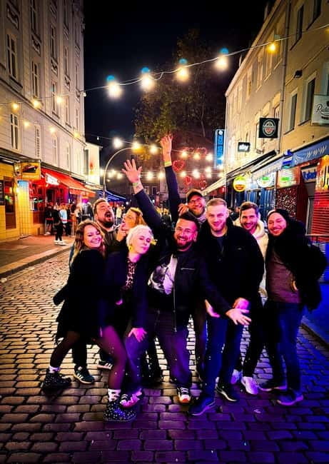 Hamburg Private Premium Tour with Night PubCrawl - The Guided Stops: Secret Venues with a Twist