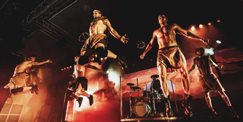 Hamburg: SIXX PAXX Show Entry Ticket - What to Expect at the SIXX PAXX Show