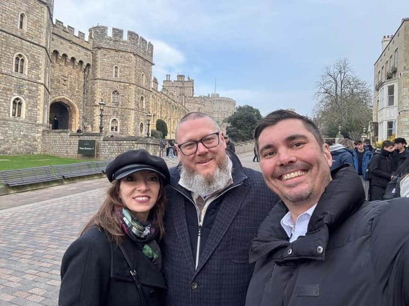 Hampton Court Palace and Windsor Castle Private Car Tour - Exploring Hampton Court Palace: The Tudor Jewel