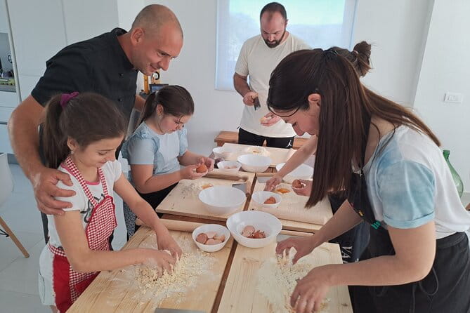 Handmade Pasta Cooking Class with Italian Chef in Montenegro - The Kitchen Atmosphere and Learning Environment