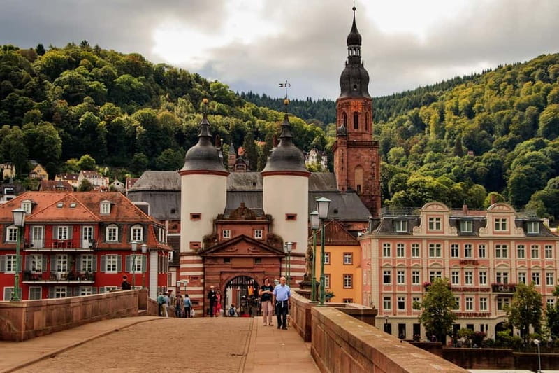 Heidelberg castle and old town private guided tour - The Heidelberg Castle: A Renaissance Treasure
