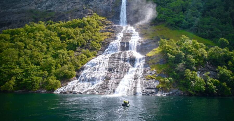 Hellesylt: Guided Geirangerfjord Boat Tour - The Value of This Experience