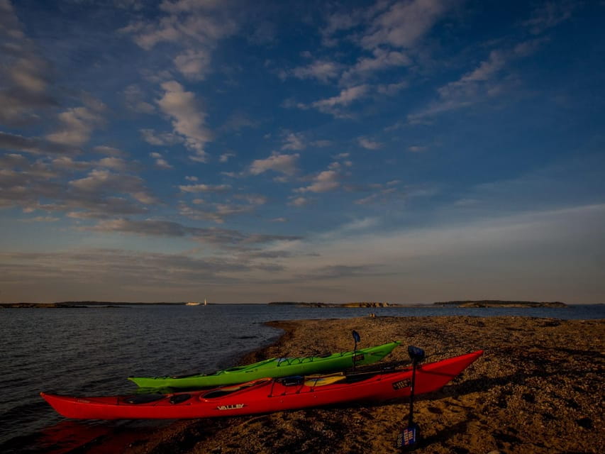 Helsinki: Midnight Sun Kayaking Tour with Campfire - What Makes This Experience Stand Out