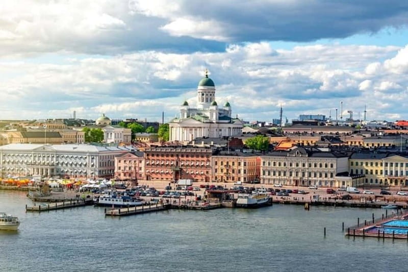 Helsinki: Must-See Attractions Guided Walking Tour - Strolling through Helsinki’s Architectural Gems