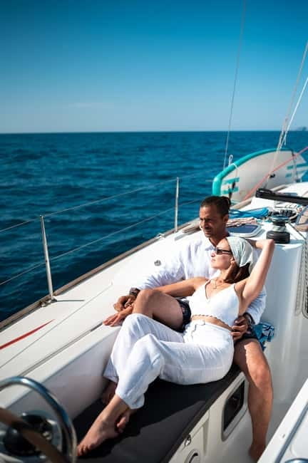 Heraklion: Sailing Trip to Dia Island with Lunch & Swimming - Exploring Dia Islands Hidden Corners