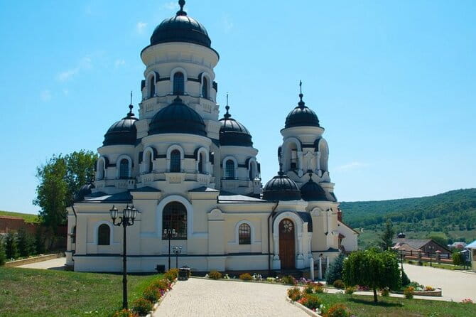 Highlights of Chisinau & Milestii Mici Wine Cellars - Journey to Milestii Mici: The World’s Largest Wine Cellar