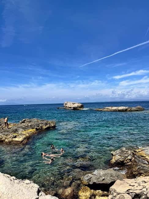 Hike & Swim: Queen Joanna (Sorrento) - What to expect during the hike and swim