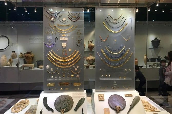 Hire a Licensed Tour Guide (Private Tour) - Who Should Book This Tour?