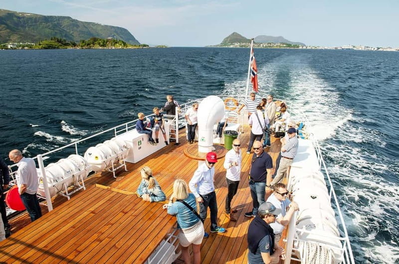 Hjørundfjord Fjord Cruise Afternoon Rountrip from Ålesund - Who Would Love This Trip?