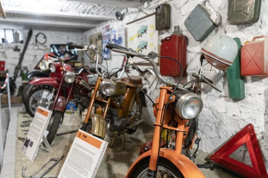 Hungary: Szentendre Retro Design Center Entry Ticket - The Photography Experience