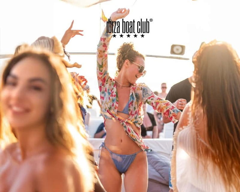Ibiza: Bottomless Brunch at Ibiza Boat Club with Drinks & DJ - Who Will Love This Experience?