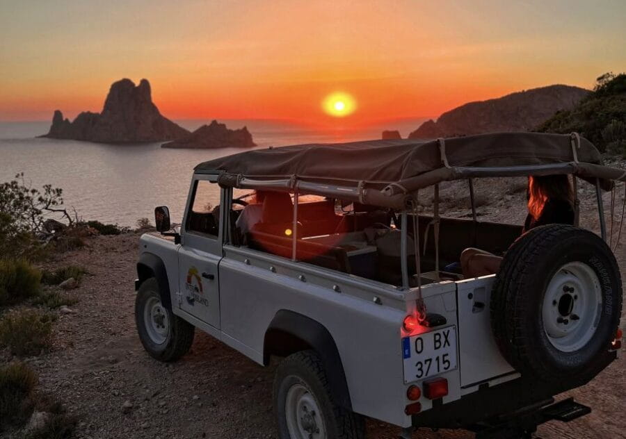 Ibiza: Combo Boat Trip, 4x4 Safari and Es Vedra Sunset Hike - Hiking to the Hidden Viewpoints